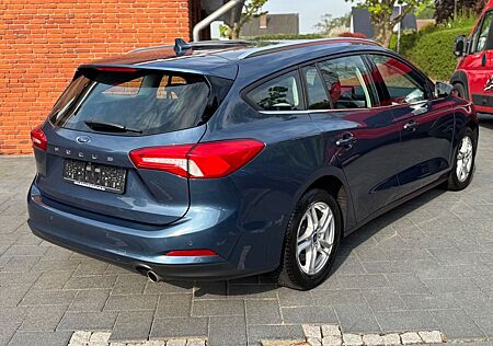 Ford Focus Kombi LED Kamera Navigation Tüv neu,Ganzjahresre