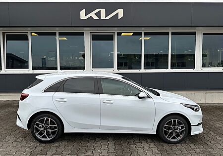Kia Cee'd / Ceed 1.5 T-GDI MTUltimate Edition Style