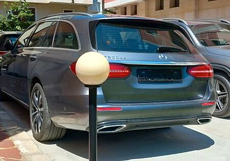 Mercedes-Benz E 300 de T Autom. -