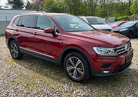 VW Tiguan Allspace Volkswagen 2.0 TSI DSG 4MOTION Panorama LED