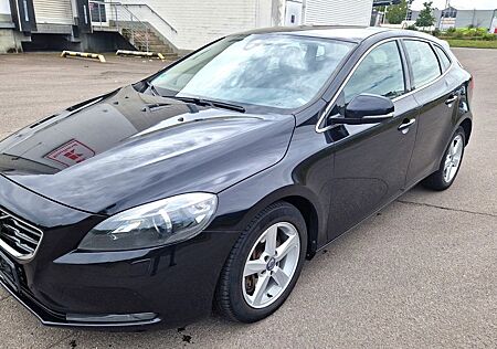 Volvo V40 Momentum