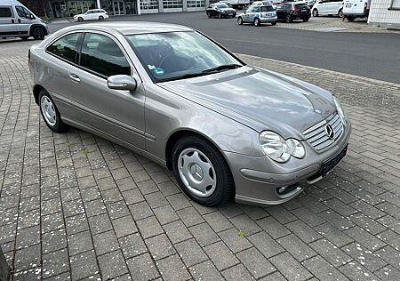 Mercedes-Benz 200 C Kompressor Sportcoupé