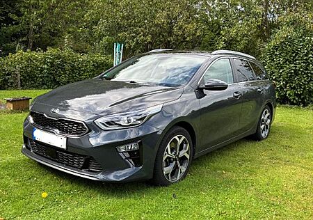 Kia Cee'd Sportswagon 1.4 T-GDI DCT Platinum Ed....