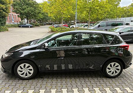 Toyota Auris Design Edition 1,2-l-Turbo S/S Design ...