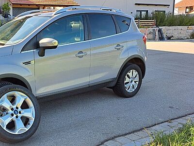 Ford Kuga 2,0 TDCi 4x4 103kW Titanium PowerShift ...