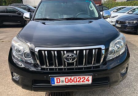Toyota Land Cruiser 2.8D-4D Executive Automat 7 Sitzer