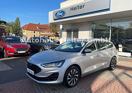 Ford Focus Turnier Titanium / SYNC 4 + Navi