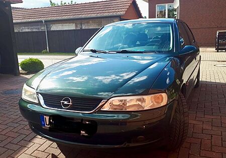 Opel Vectra 1.8 16V - TÜV bis 10/26