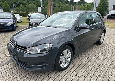 VW Golf Volkswagen VII Lim. Trendline BMT