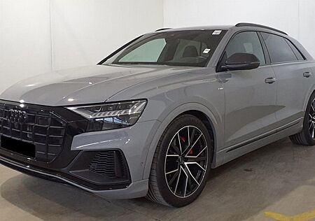 Audi Q8 55TFSi 2x S LINE COMPETITION+ /ACC/S-SITZE