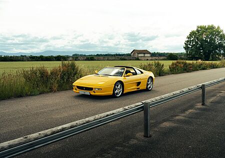 Ferrari F355 GTS