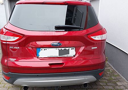 Ford Kuga 1,5 EcoBoost 4x2 110kW Titanium Titanium