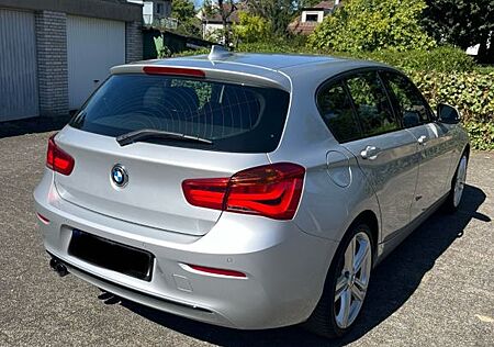 BMW 120i Sport Line Sport Line
