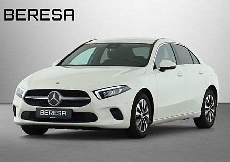 Mercedes-Benz A 180 Limousine MBUX Night Einparkhilfer