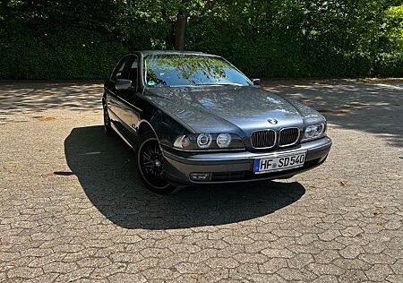 BMW 540i Schalter AHK 8fach