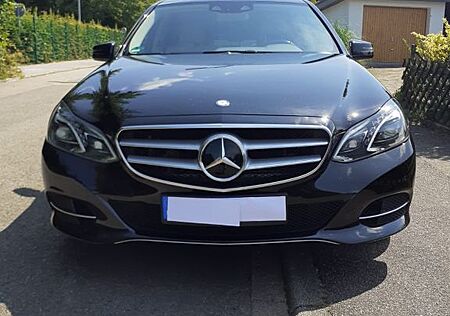 Mercedes-Benz E 250 BlueTEC 4MATIC AVANTGARDE Autom. AVANT...