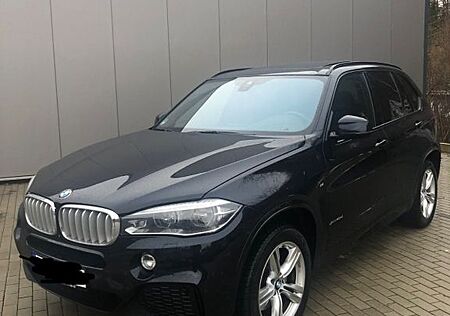 BMW X5 xDrive40d Sport-Automatik mit M Sportpaket