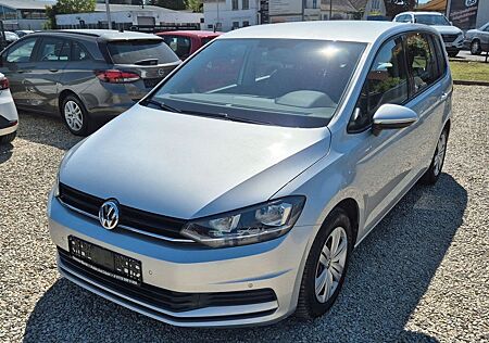 VW Touran Volkswagen 1,2, 7-Sitzer, AHK