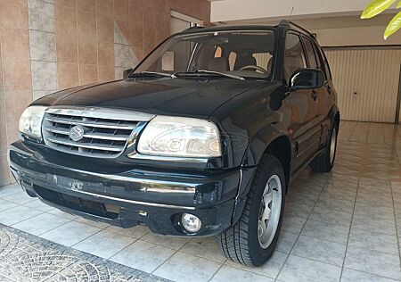 Suzuki Grand Vitara V6-2.5 V6