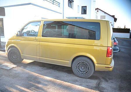 VW T6 Multivan Volkswagen 4-Motion/Luft-Standheizung/LED/AHK