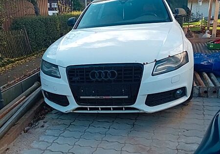 Audi A4 3.0 TDI (DPF) quattro Attraction Avant At...