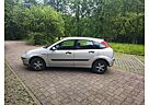 Ford Focus 1.4 -