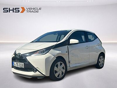 Toyota AYGO x-play