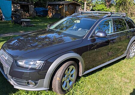 Audi A4 Allroad 2.0 TDI S tronic quattro -