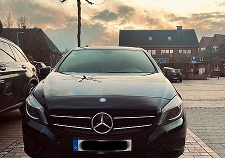 Mercedes-Benz 200