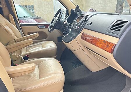 VW T5 Multivan Volkswagen Highline TDI - Limited Edition