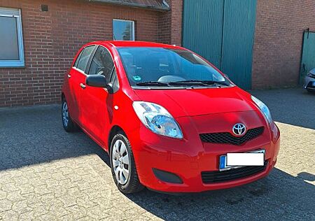 Toyota Yaris 1,0-l-VVT-i -