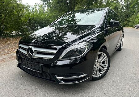 Mercedes-Benz B 200 Sportpaket Panoramadach TÜV NEU