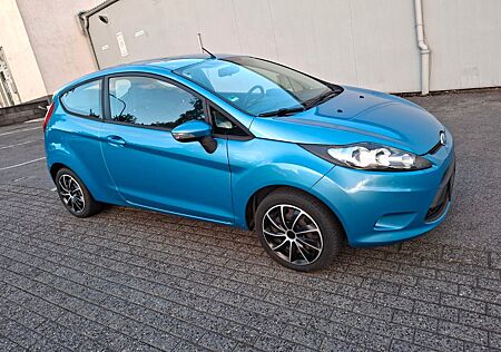 Ford Fiesta Trend SCHECKHEFT TÜV BIS 05 2027
