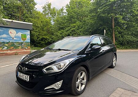Hyundai i40 cw 1.7 CRDi Automatik/4x Sitzhzg/Navi
