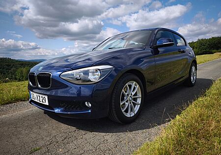 BMW 116i Sport Line TÜV + Inspektion NEU + Neuteile