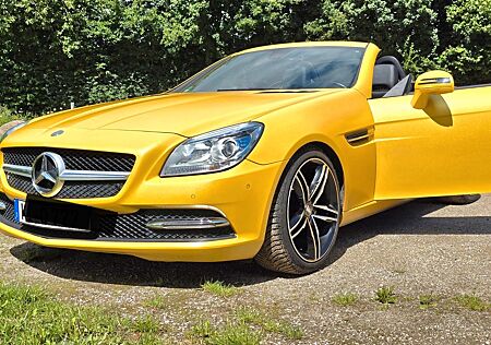 Mercedes-Benz SLK 200 - Top Zustand, Sun Flower Matt Metallic