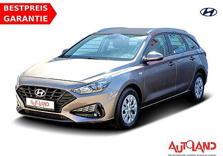 Hyundai i30 cw 1.5i Klima Tempomat PDC USB BT