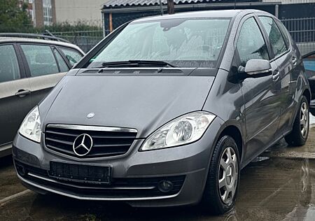 Mercedes-Benz A 180 CDI / Voll-Scheckheft /Voll-fahrbereit TÜV