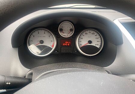 Peugeot 206 +