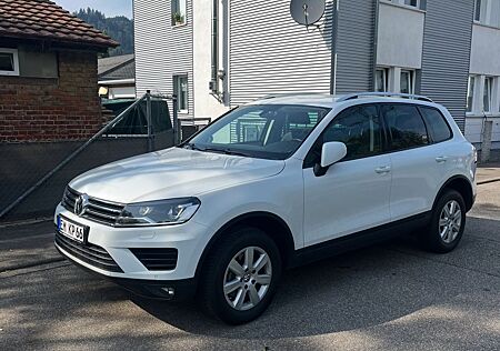 VW Touareg Volkswagen 3.0 V6 TDI SCR 150kW Tiptronic -