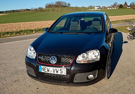 VW Golf Volkswagen V GTI Sommerfahrzeug TÜV NEU
