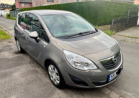 Opel Meriva B 1.4 AHK KlIMA Top Gepflegt Bremsen Neu