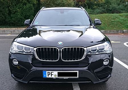 BMW X3 xDrive20d NaviPro/AUT/AHK/Leder/PDC/Pano-SD