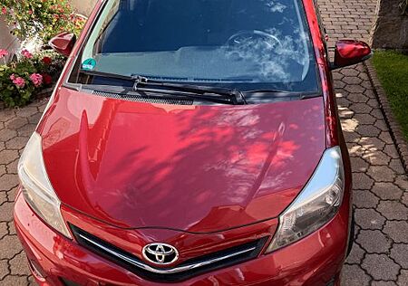 Toyota Yaris 1,33-l-Dual-VVT-i Life - Top Zustand !
