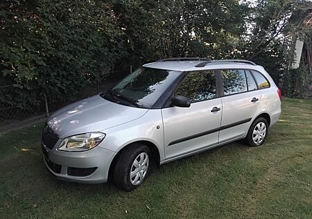 Skoda Fabia 1.2l TSI 63kW Elegance Combi Elegance