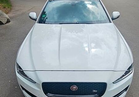 Jaguar XE 20d 180PS AWD R-Sport Automatik R-Sport