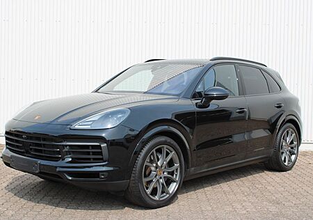 Porsche Cayenne , Abstandstempomat, Navi