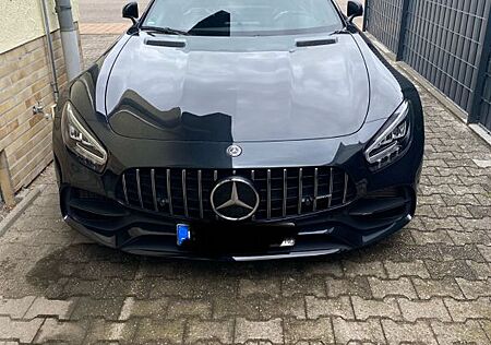 Mercedes-Benz AMG GT 4.0 V8 DCT -