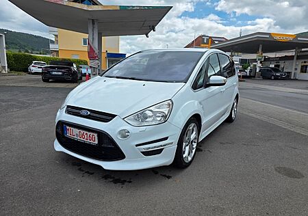 Ford S-Max Titanium S