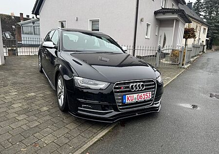 Audi S4 Avant 3.0 TFSI quattro TOP!!!
